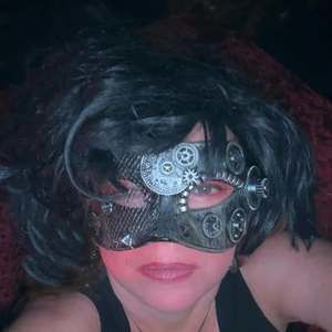 Meet your Posher, Marina